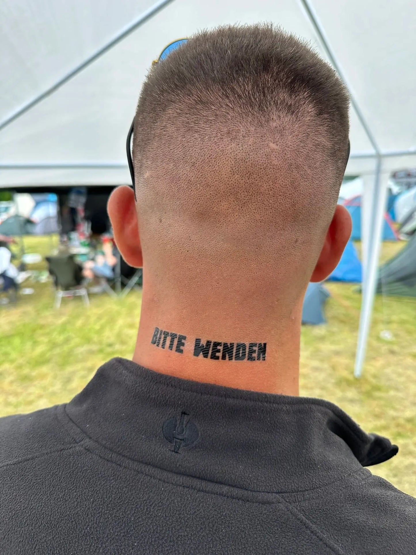 Temporäre Festival-Tattoos – Lustige Party-Motive für Festivals, Junggesellenabschiede & Events