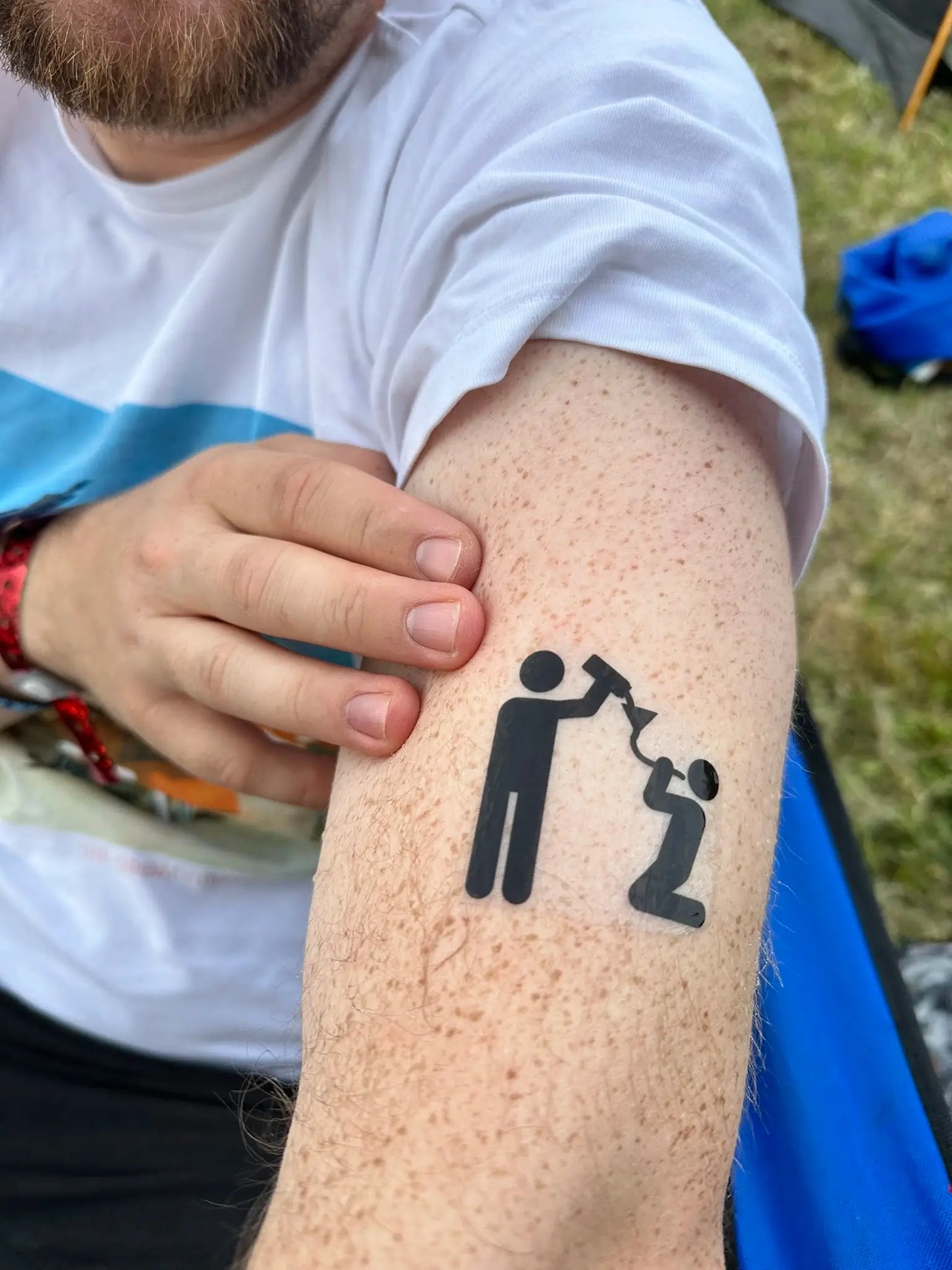 Temporäre Festival-Tattoos – Lustige Party-Motive für Festivals, Junggesellenabschiede & Events